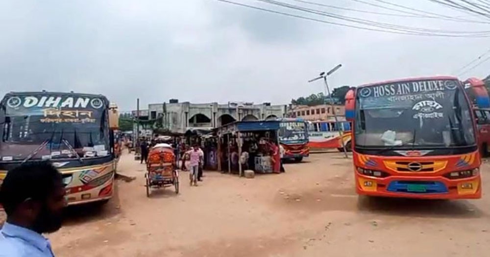 ধর্মঘট শেষে ফরিদপুরে সব রুটে বাস চলাচল স্বাভাবিক