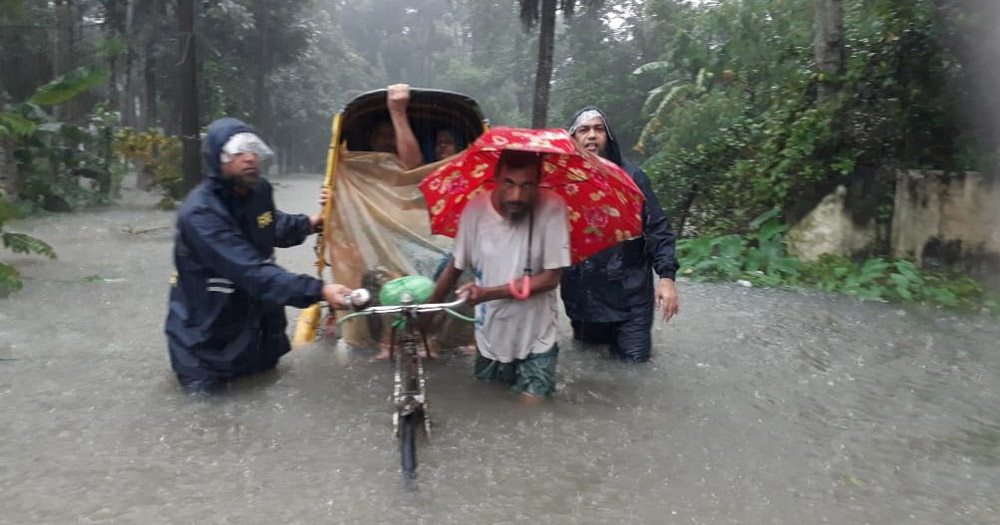 বন্যায় কাজ করছে ফায়ার সার্ভিস