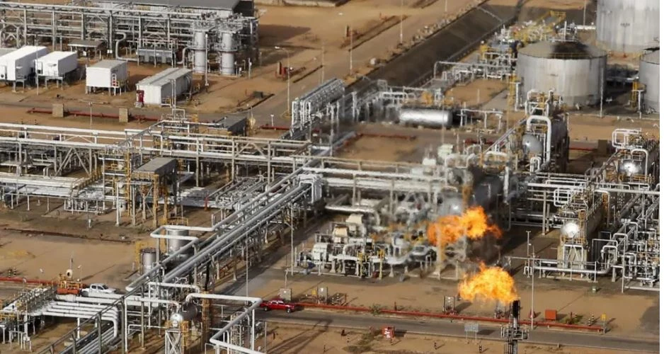 ট্রাম্প ভেনেজুয়েলার তেল সম্পদ গ্রাস করতে পারবেন কি?